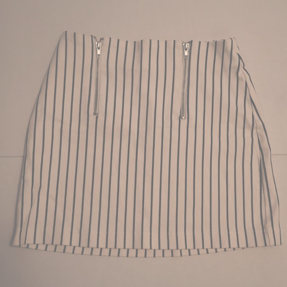 Forever 21 Striped skirt - Picture 1 of 3